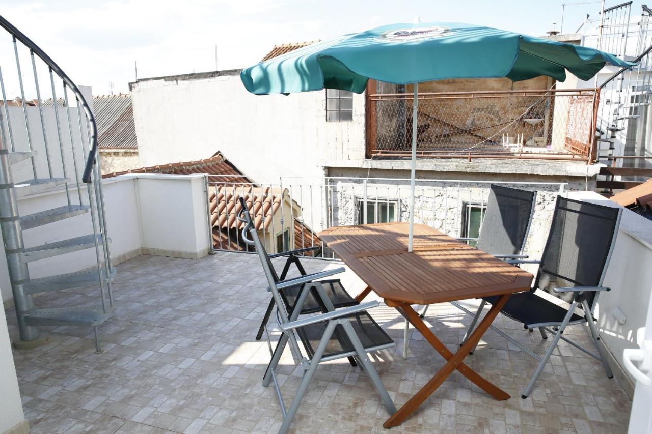 Holiday Home Yan With Bay View Водице Екстериор снимка