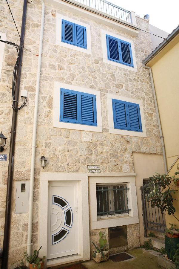 Holiday Home Yan With Bay View Водице Екстериор снимка
